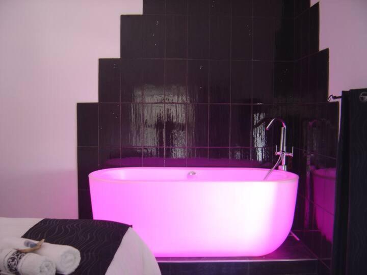 Eclassan Gite Du Chateau מראה חיצוני תמונה